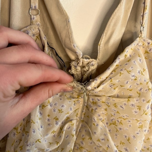 Papaya Women’s Ruched Floral Dress Size Small - Picture 6 of 10